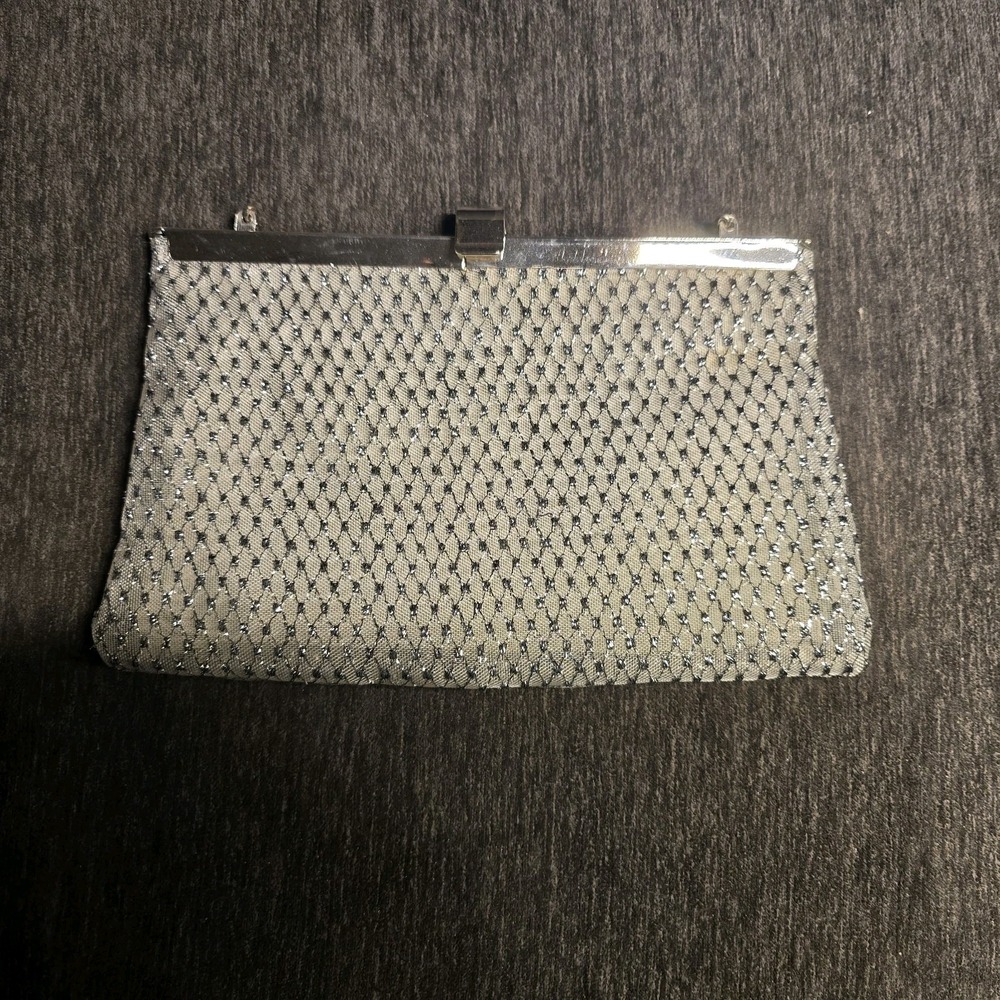 Vintage Silver Metallic Mesh Evening Clutch Bag with Chain Strap Formal Wedding